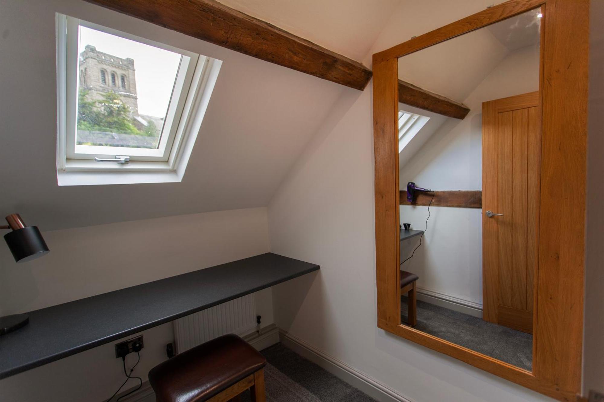 Stunning Ashbourne Town Centre Cottage Near Alton Towers Peak District Derbyshire Eksteriør billede
