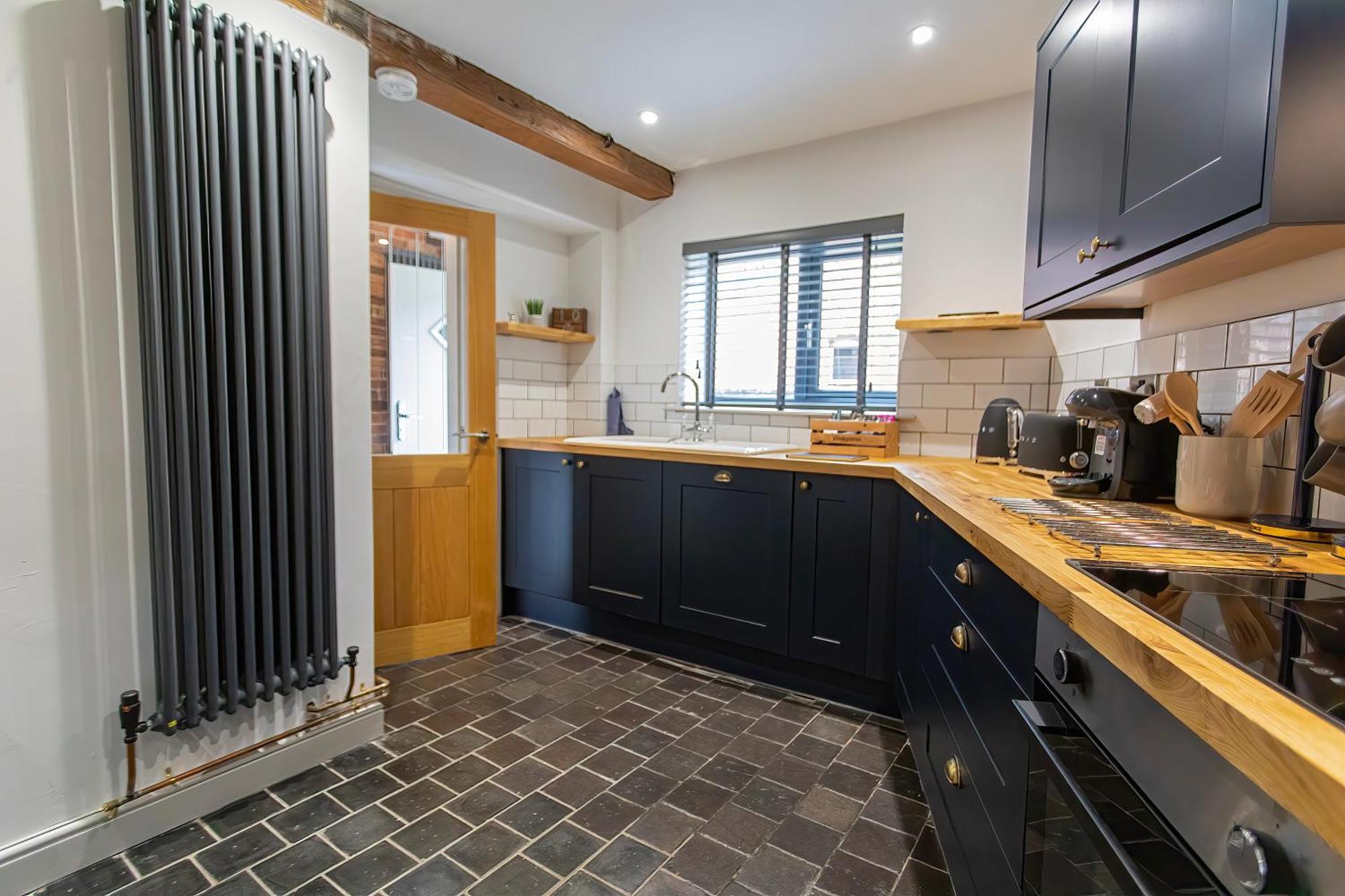 Stunning Ashbourne Town Centre Cottage Near Alton Towers Peak District Derbyshire Eksteriør billede